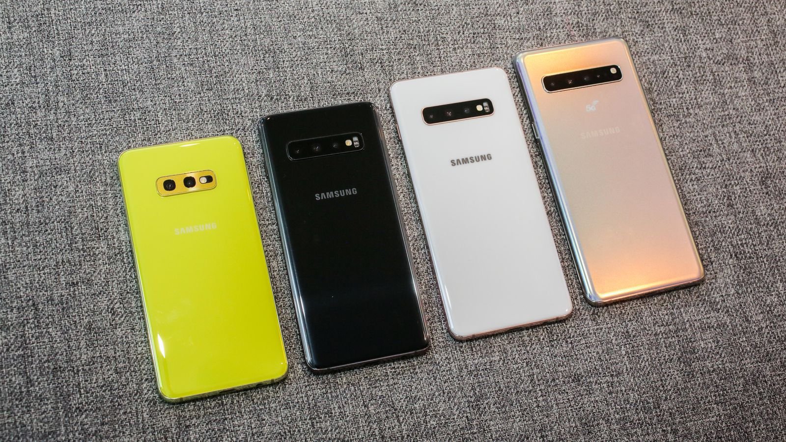 Цены на новые смартфоны Samsung Galaxy S10 в 2-3 раза выше средней зарплаты  по России | Bankiros.ru