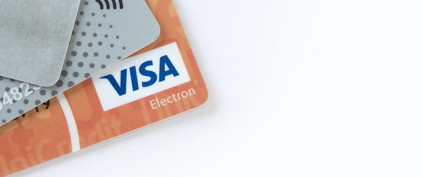 Условия обслуживания платежных карточек с истекшим сроком действия