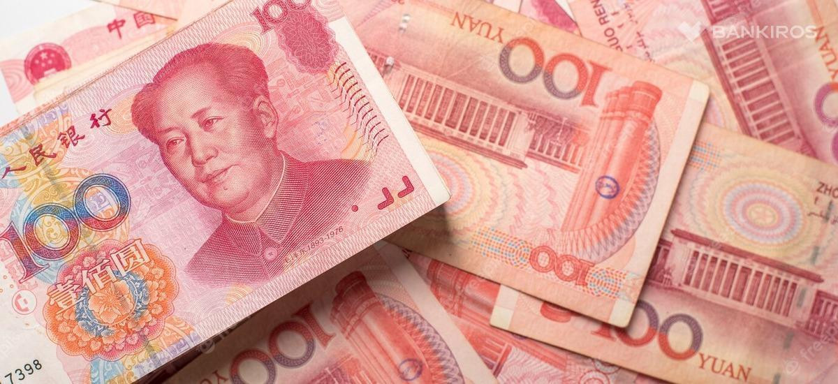 Курс рубля упадет: почему стоит купить юани?