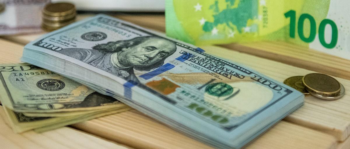 Юань заменит доллар? Что стоит учесть при покупке