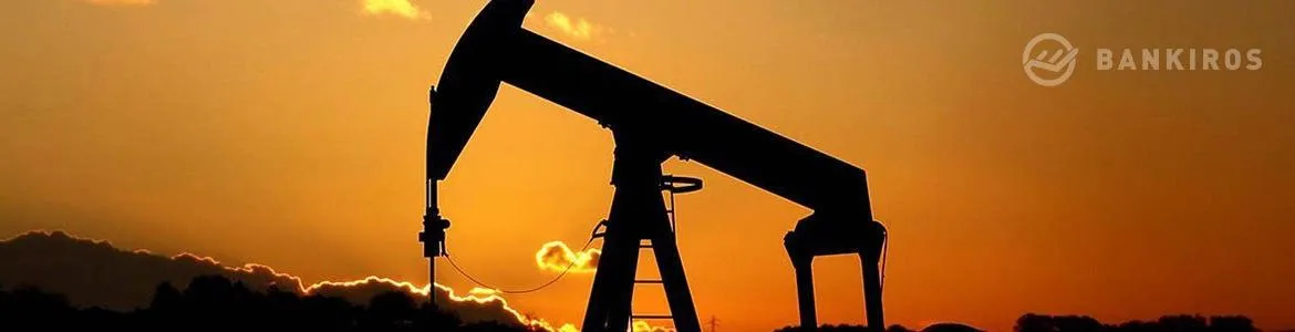 Нефть начала неделю с падения. Как глубоко могут просесть цены?