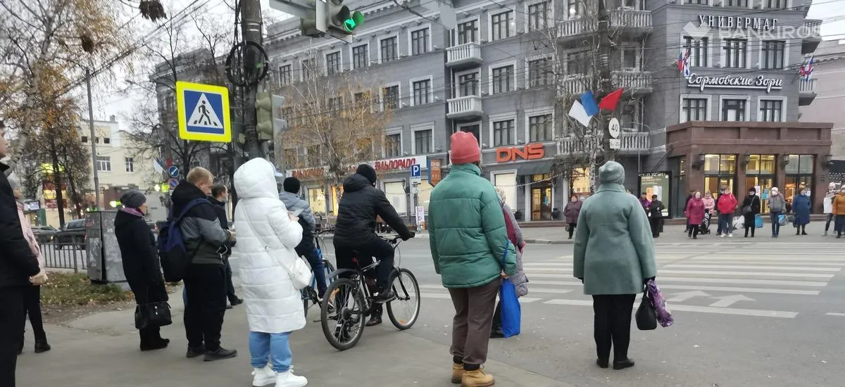 На время приостановки: будут ли платить сотрудникам западных компаний?